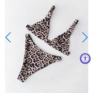 Skatie Calabasas Bikini Set in size Medium Kelly bottoms claire top